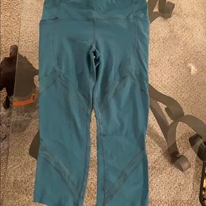 Lululemon blue crop leggings